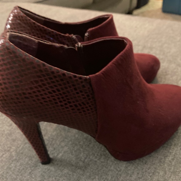 Burgundy bootie - Picture 2 of 8